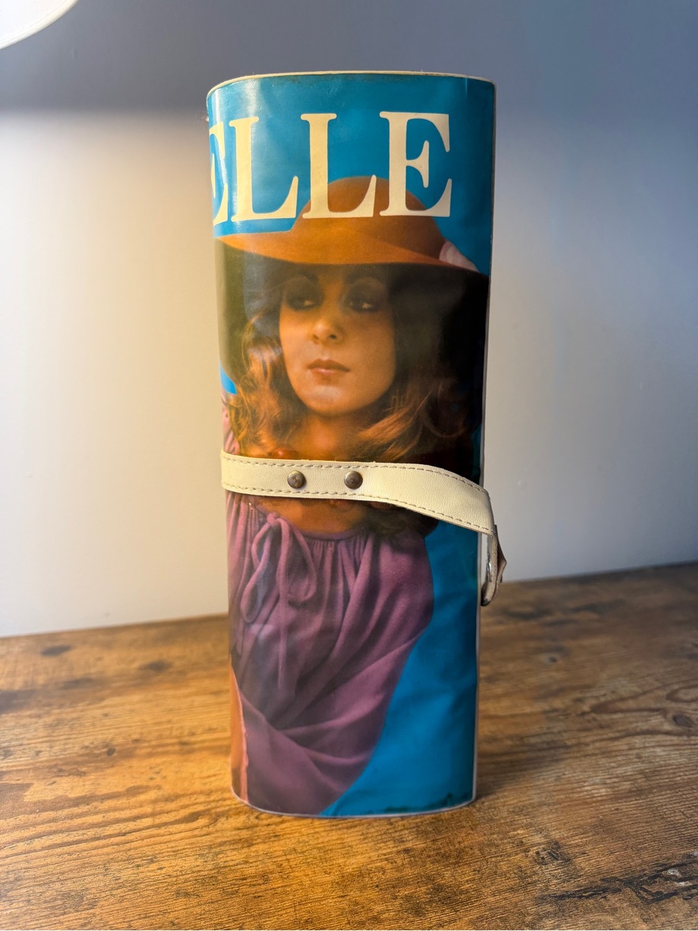 1970s Nouvelle Paris Magazine Print Clutch – Rare Vintage Purse